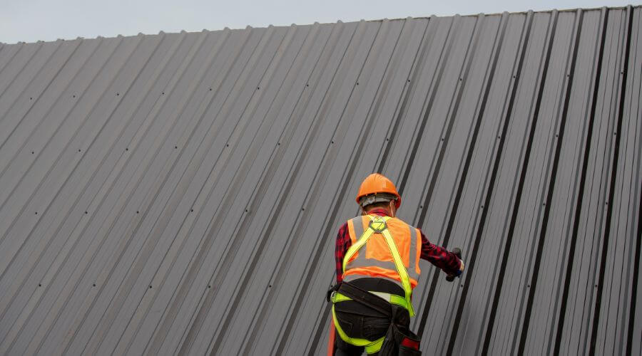 Professional metal roof installation services in Issaquah, WA